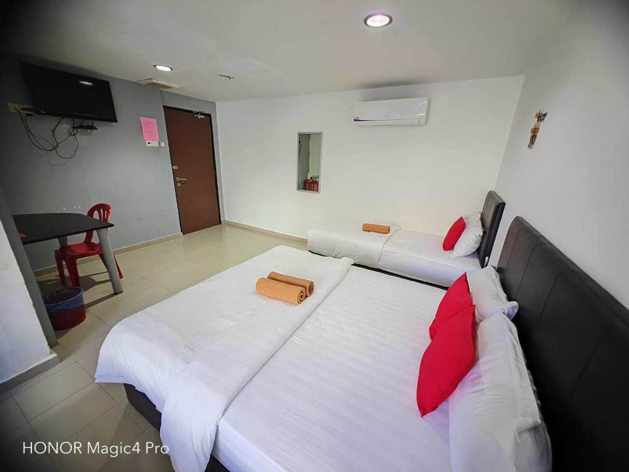 Melawati Ria Hotel Kuala Selangor Exterior photo